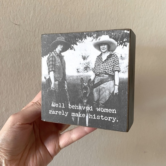 Trash Talk by Annie Funny Vintage-Style Small Decorative Art Plaque - Picture 1 of 3